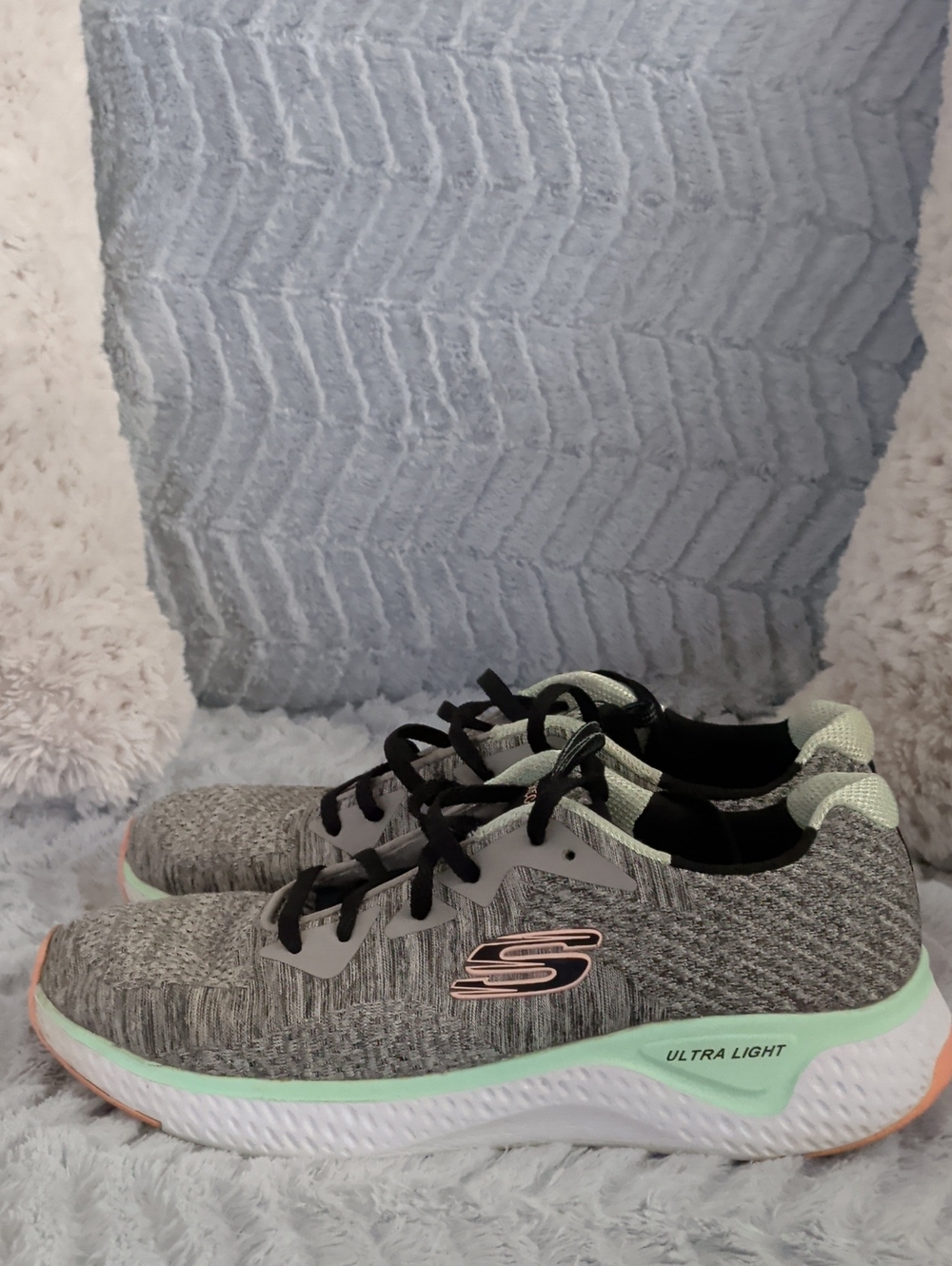 Skechers Women's Gray Knit Trainers with Mint and Pink Accents